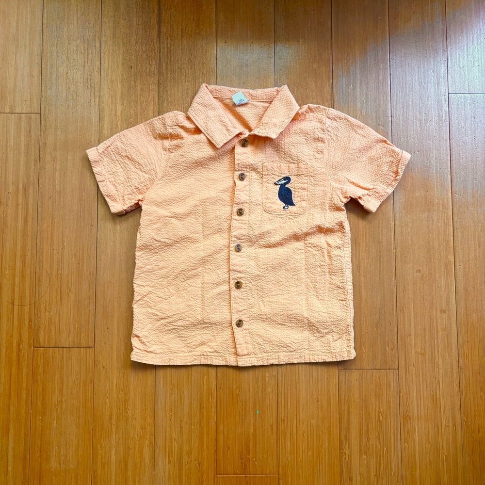 Old Navy Peach Short-Sleeve Button-Down with Navy Pelican